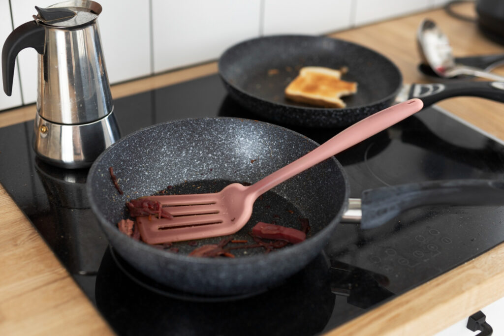 cooking with ceramic  pan